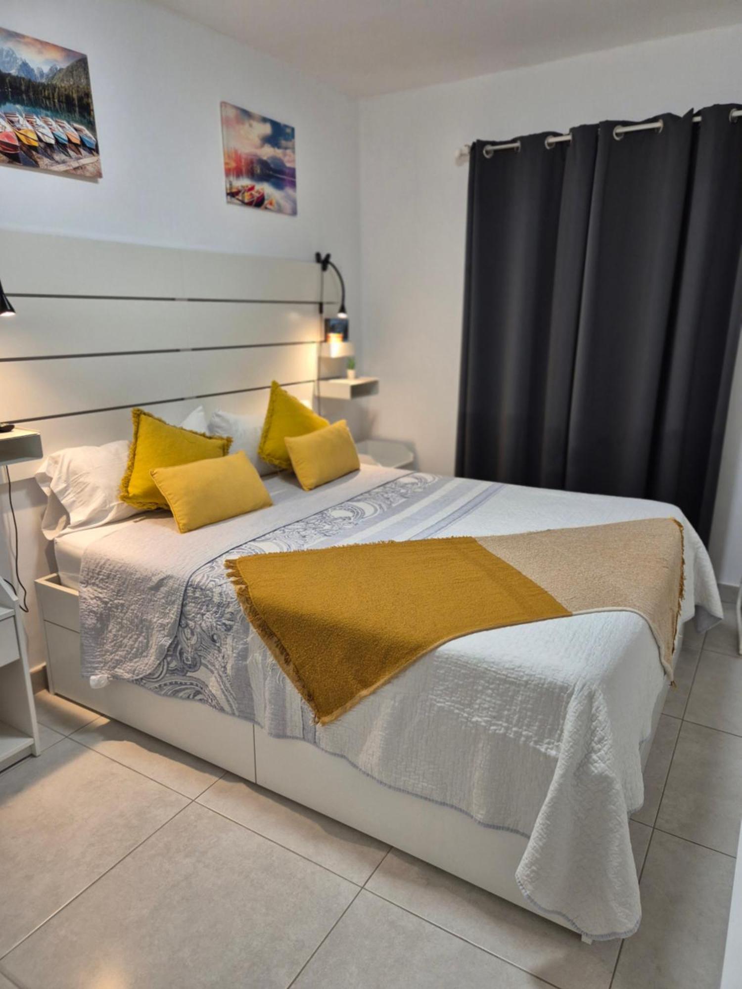 White Suite Deluxe Costa Teguise Exterior photo